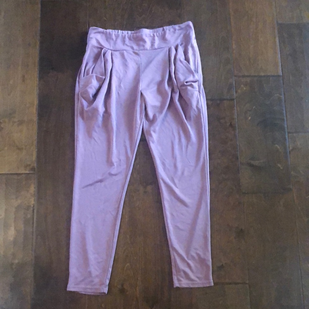 Beautiful and soft Free People capris